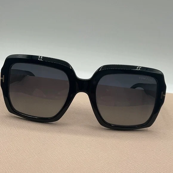 Tom Ford Black Gradient Square Sunglasses - Picture 3 of 7